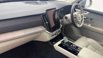 Volvo XC90 2.0 B5P Ultra Dark 5dr AWD Geartronic