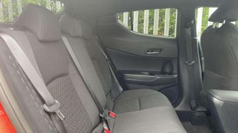 Toyota C-HR 1.8 Hybrid Design 5dr CVT
