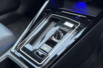 Volkswagen Golf R 2.0 TSI 320 R 4Motion 5dr DSG