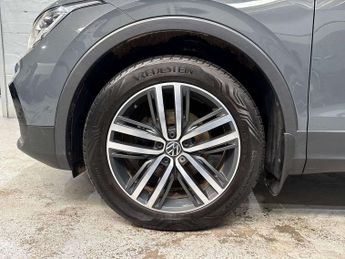 Volkswagen Tiguan 2.0 TDI 4Motion Elegance 5dr DSG