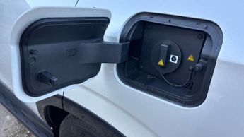 MG HS 1.5 T-GDI PHEV Trophy 5dr Auto