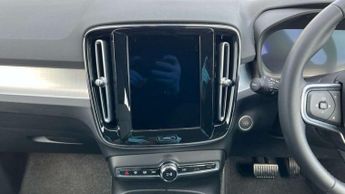 Volvo XC40 2.0 B3P Core 5dr Auto
