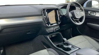 Volvo XC40 2.0 B3P Core 5dr Auto
