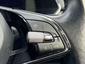 Skoda Superb Estate 1.4 TSI iV SE Technology DSG 5dr