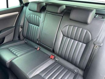 Skoda Superb Estate 1.4 TSI iV SE Technology DSG 5dr