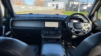 Land Rover Defender 3.0 D300 X-Dynamic HSE 110 5dr Auto