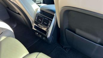 Land Rover Range Rover Sport 2.0 P400e HSE Dynamic 5dr Auto