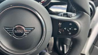MINI Hatchback 5dr 1.5 Cooper Sport 5dr Auto [Comfort/Nav Pack]
