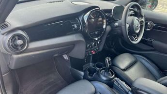 MINI Hatchback 5dr 1.5 Cooper Sport 5dr Auto [Comfort/Nav Pack]