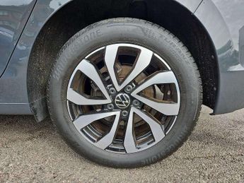 Volkswagen Golf 1.0 eTSI Active 5dr DSG