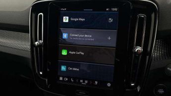 Volvo XC40 2.0 B4P Plus Dark 5dr Auto