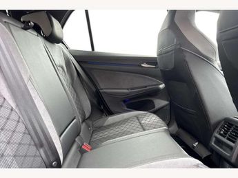Volkswagen Golf 1.5 eTSI 150 R-Line 5dr DSG