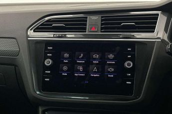 Volkswagen Tiguan 2.0 TDI R-Line 5dr DSG