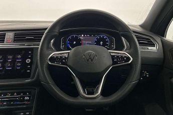 Volkswagen Tiguan 2.0 TDI R-Line 5dr DSG