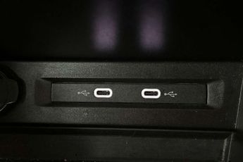 Volkswagen Tiguan 2.0 TDI R-Line 5dr DSG