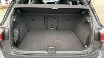 Volkswagen Golf 1.5 eTSI 150 R-Line 5dr DSG