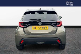 Toyota Yaris 1.5 Hybrid Design 5dr CVT