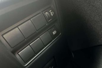 Toyota Yaris 1.5 Hybrid Design 5dr CVT