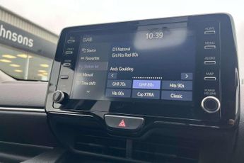 Toyota Yaris 1.5 Hybrid Design 5dr CVT