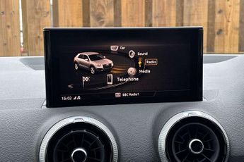 Audi Q2 35 TFSI Black Edition 5dr S Tronic