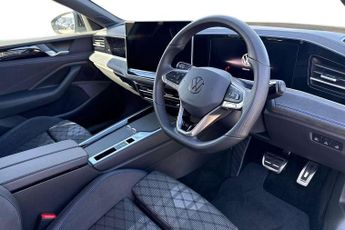 Volkswagen Passat Estate 1.5 TSI eHybrid 272 R-Line 5dr DSG