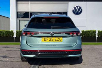 Volkswagen Passat Estate 1.5 TSI eHybrid 272 R-Line 5dr DSG