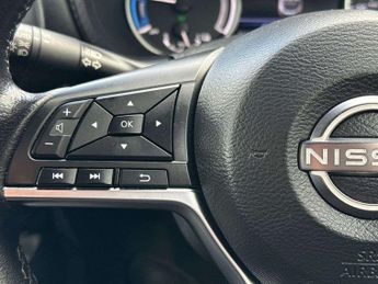 Nissan Juke 1.6 Hybrid N-Connecta 5dr Auto