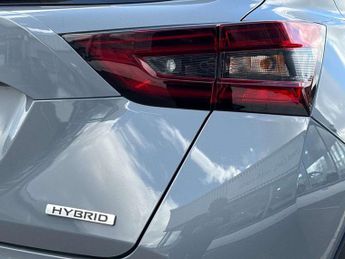 Nissan Juke 1.6 Hybrid N-Connecta 5dr Auto