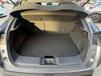 Nissan Juke 1.6 Hybrid Tekna 5dr Auto
