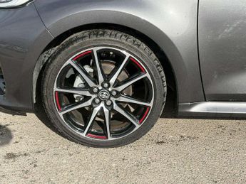 Toyota Yaris 1.5 Hybrid 130 GR Sport 5dr CVT