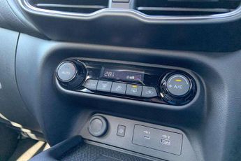 Nissan Juke 1.6 Hybrid N-Connecta 5dr Auto