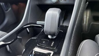 Volvo XC40 2.0 B4P Plus Dark 5dr AWD Auto