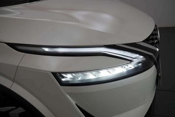 Nissan Qashqai 1.3 DiG-T MH 158 Premiere Edition 5dr Xtronic