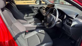Toyota C-HR 1.8 Hybrid Design 5dr CVT