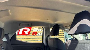 Toyota Yaris 1.5 Hybrid Icon 5dr CVT