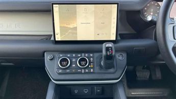 Land Rover Defender 3.0 D300 HSE 110 5dr Auto