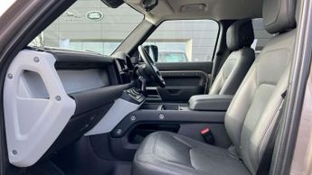 Land Rover Defender 3.0 D300 HSE 110 5dr Auto