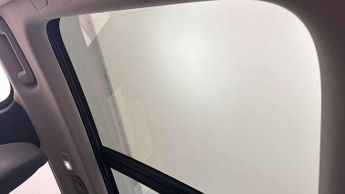 Volvo XC90 2.0 B5P Plus Dark 5dr AWD Geartronic