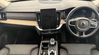 Volvo XC90 2.0 B5P Plus Dark 5dr AWD Geartronic