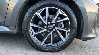 Toyota Yaris 1.5 Hybrid Design 5dr CVT