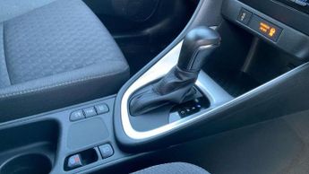 Toyota Yaris 1.5 Hybrid Design 5dr CVT