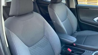 Toyota Yaris 1.5 Hybrid Design 5dr CVT