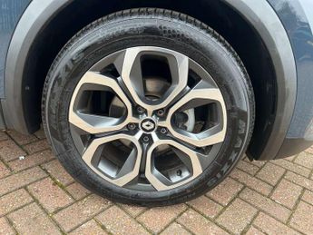 Renault Captur 1.3 TCE 140 SE Edition 5dr EDC