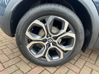 Renault Captur 1.3 TCE 140 SE Edition 5dr EDC