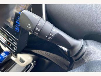 Toyota Prius 1.8 VVTi Business Edition Plus 5dr CVT