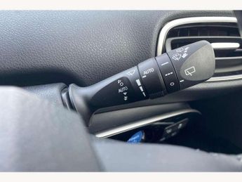 Toyota Prius 1.8 VVTi Business Edition Plus 5dr CVT
