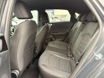 Kia Ceed 1.5T GDi ISG 138 GT-Line 5dr DCT