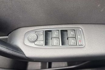 Renault Captur 1.6 E-Tech full hybrid 145 Evolution 5dr Auto