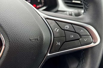 Renault Captur 1.6 E-Tech full hybrid 145 Evolution 5dr Auto