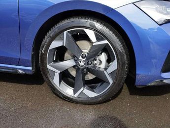 Skoda Superb 1.5 TSI e-TEC Sportline 5dr DSG